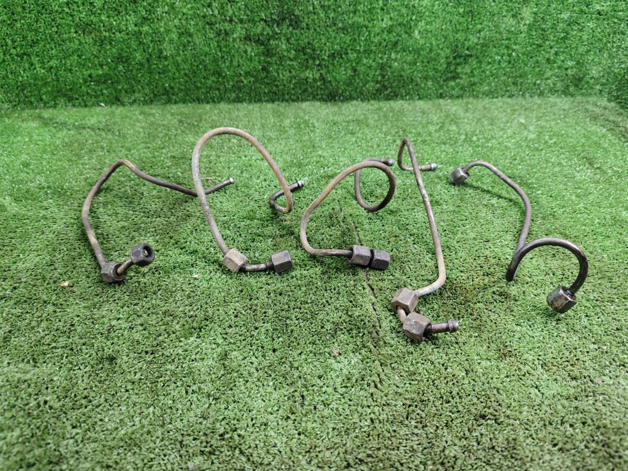 трубка ТНВД Mercedes-Benz T1 207-210D W601 1993, 3.0 л., дизель, МКПП - фото №1