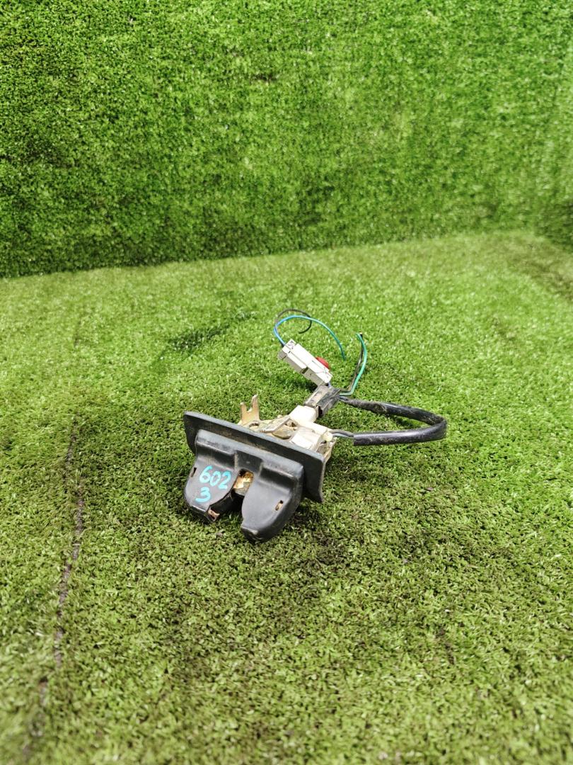 замок багажника Rover 600 Series 1 поколение 1997, 2.0 л., бензин, МКПП, седан - фото №1