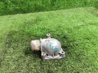 фланец (тройник) системы охлаждения Renault Laguna 1 поколение 1998, 1.8 л., бензин, МКПП, хетчбэк 5 дв.