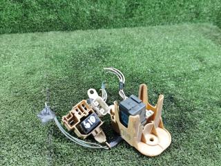 блок предохранителей Toyota Picnic 1 поколение XM10 2000, 2.2 л., дизель, МКПП, минивэн