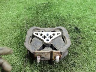 подушка крепления двигателя Opel Vectra A 1993, 1.8 л., бензин, МКПП, хетчбэк 5 дв.