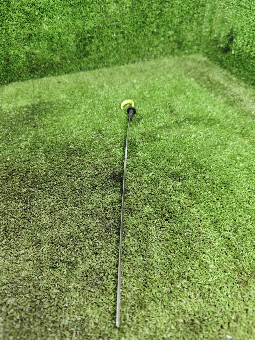 щуп двигателя Renault Laguna 1 поколение 1997, 1.8 л., бензин, МКПП, хетчбэк 5 дв. - фото №1