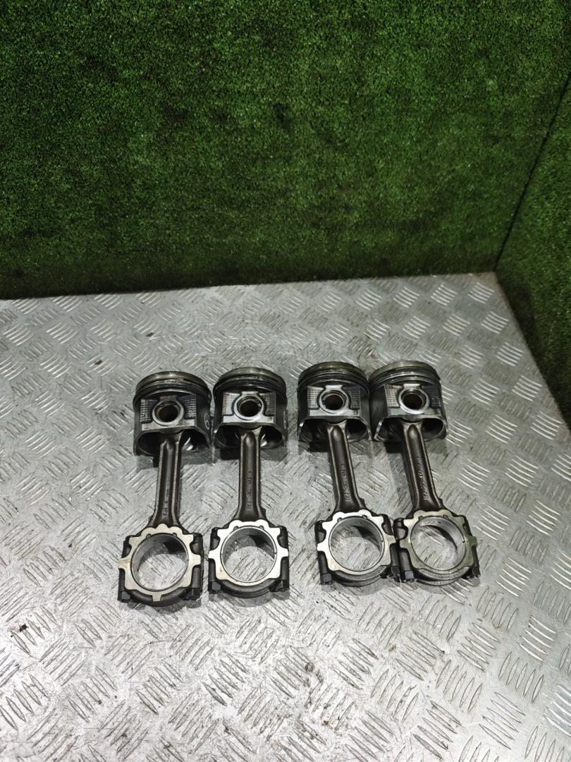 поршень Nissan Almera Tino V10 2002, 2.2 л., дизель, МКПП, минивэн - фото №1