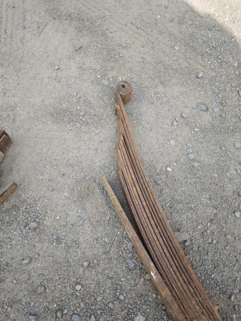 рессора задняя Mercedes-Benz T1 207-210D W601 1993, 3.0 л., дизель, МКПП - фото №1