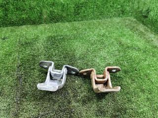 петля двери Toyota Carina E 1 поколение T190 1997, 1.6 л., бензин, МКПП, седан