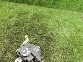 активатор замка багажника Mitsubishi Space Wagon 3 поколение (Typ N50) 2000, 2.4 л., GDi, бензин, МКПП, минивэн