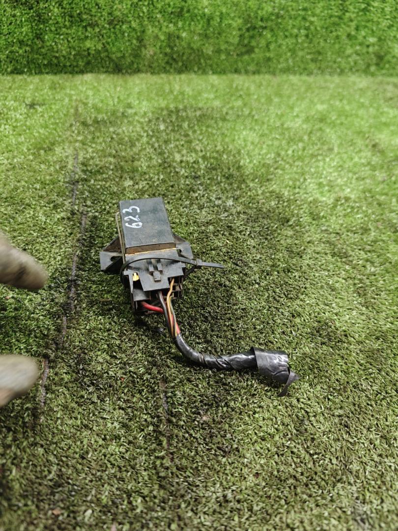 реле втягивающее стартера Ford Transit 5 поколение 1995, 2.5 л., дизель, МКПП, микроавтобус, 87VBLL450AA - фото №1