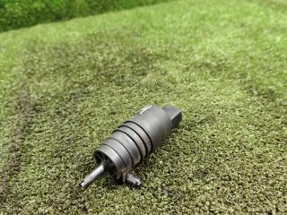 насос (моторчик) омывателя стекла Mercedes-Benz E-Класс W210/S210 [рестайлинг] 1999, 2.2 л., дизель, АКПП, седан