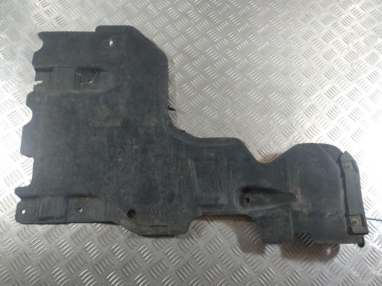 защита днища Audi A8 D4/4H 2012, 4.2 л., CDRA, бензин, АКПП, седан, 4H4825214C, 4H04H4825214C, 4H0825214C, 4H4825214B - фото №1