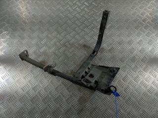 крепление крыла переднего левого Audi A8 D3 [рестайлинг] 2007, 4.2 л., BVJ, бензин, АКПП, седан, 4E0821137F