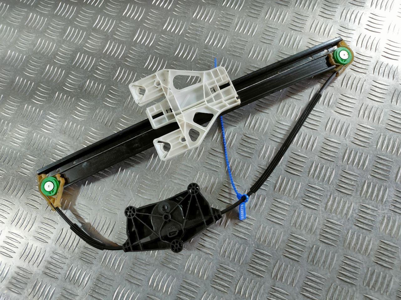 стеклоподъемник задний левый Audi Q5 8R 2010, 3.2 л., CALB, бензин, АКПП, внедорожник 5 дв., 8R0839461D, 8R0839461B, 8R0839461E - фото №1