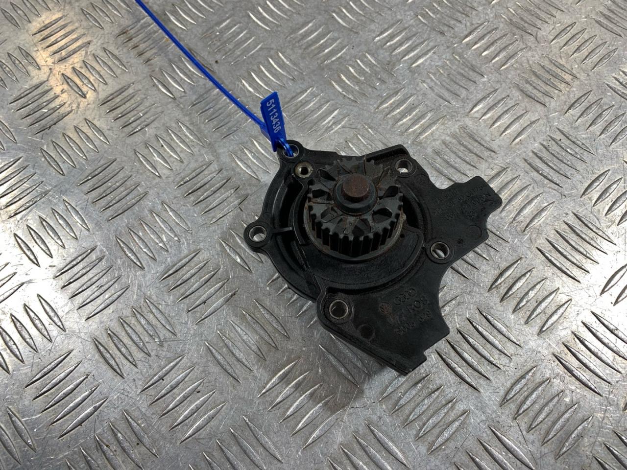 помпа Volkswagen Passat CC 1 поколение 2011, 2.0 л., CCZB, бензин, купе, 06H121008N - фото №1