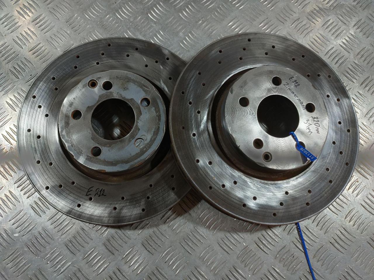 диски тормозные (комплект) Mercedes-Benz E-Класс W212/S212/C207/A207 2011, 3.5 л., M 276.952, бензин, АКПП, седан - фото №1