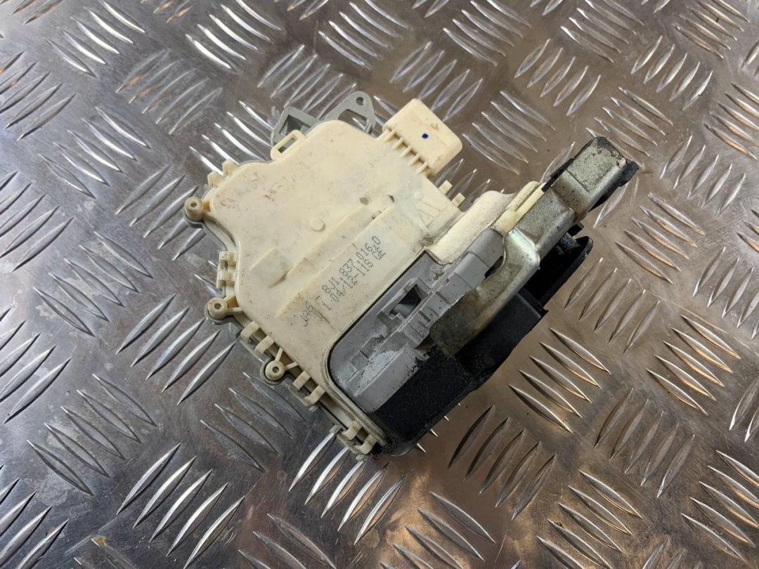 замок двери передней правой Audi A6 4G/C7 2012, 3.0 л., CTUA, бензин, седан, 8J1837016D, 8J1837016F - фото №1