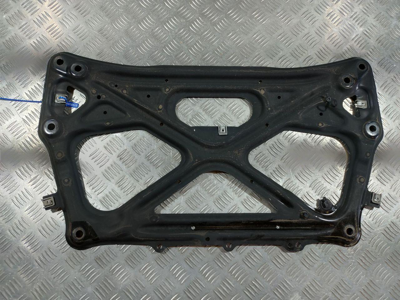 балка подвески передняя (подрамник) Audi A7 4G 2014, 3.0 л., CGWB, бензин, АКПП, хетчбэк 5 дв., 4H0399345M, 4H0399345P, 4H0399345Q - фото №1