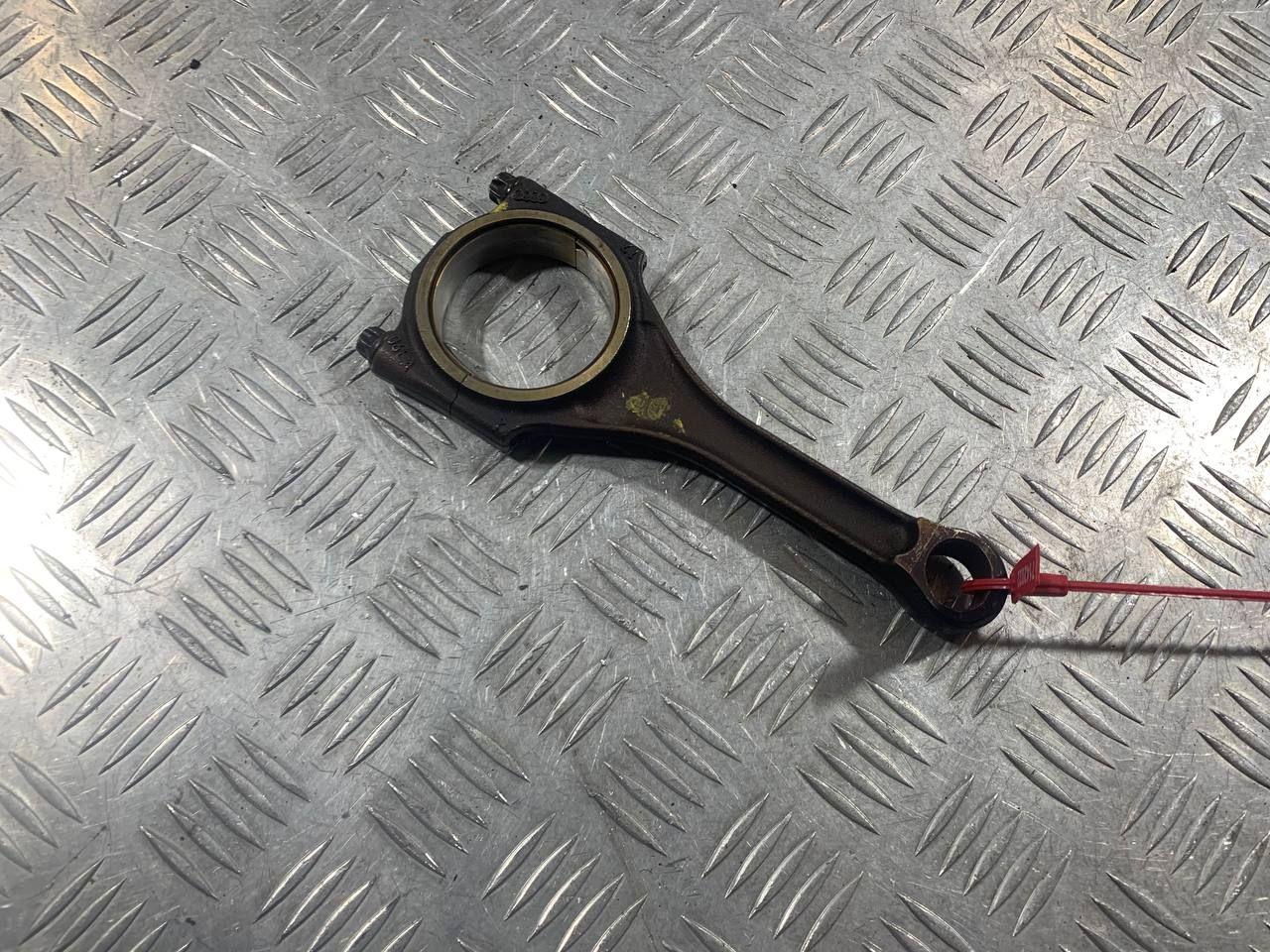 шатун Audi A6 4F/C6 2007, 3.2 л., AUK, бензин, АКПП, седан, 06E198401C - фото №1