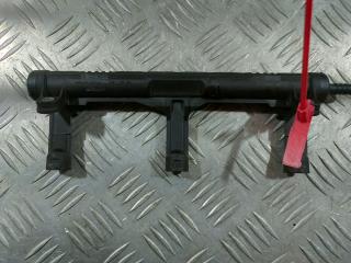 топливная рампа Audi A7 4G [рестайлинг] 2015, 3.0 л., CREC, бензин, АКПП, хетчбэк 5 дв., 06E133681L