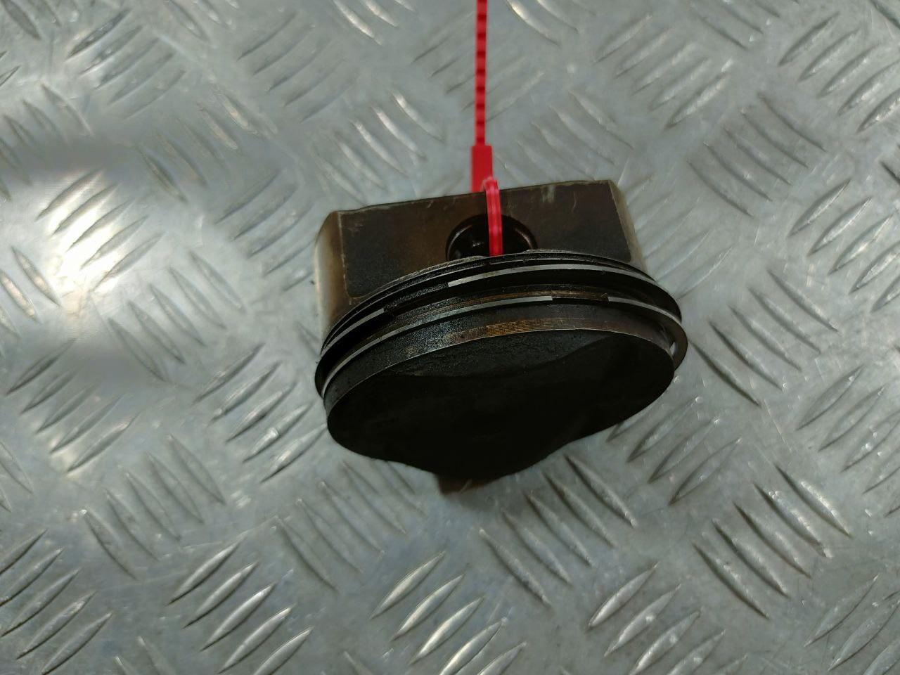 поршень Audi A8 D4/4H 2012, 4.2 л., CDRA, бензин, седан, 079107066BB, 079107066DC - фото №1