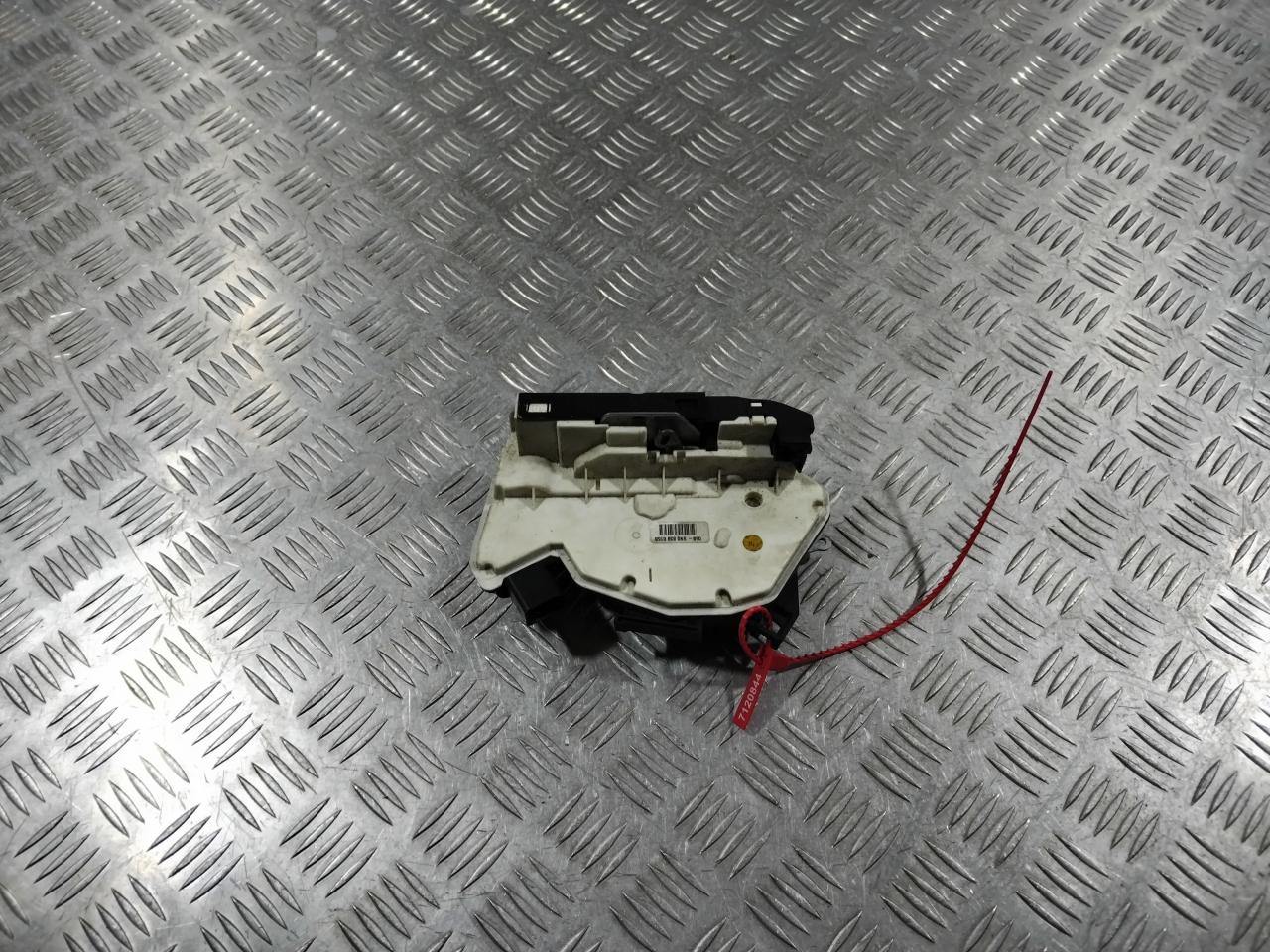 замок двери задней левой Volkswagen Passat CC 1 поколение 2012, 2.0 л., CCTA, бензин, АКПП, купе, 5N0839015B - фото №1