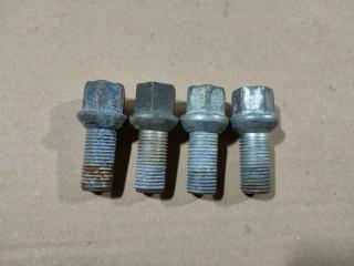 болт колесный Audi A8 D4/4H 2010, 4.2 л., CDRA, бензин, АКПП, седан