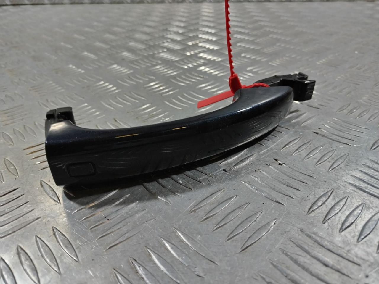 ручка наружная Audi Q5 8R 2011, 3.2 л., CALB, бензин, АКПП, внедорожник 5 дв., 8T0837205A - фото №1