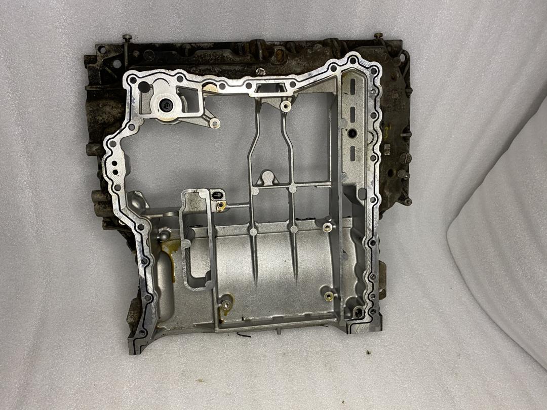 масляный поддон Audi A4 B8/8K 2010, 3.0 л., CCBA, бензин, седан, 06E103603P, 06E103601K - фото №1