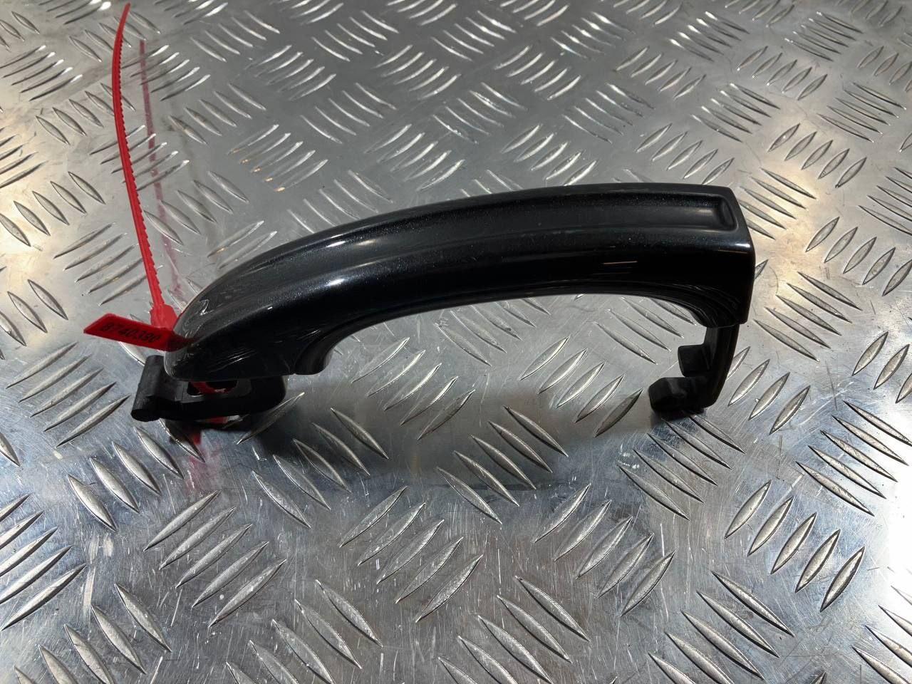 ручка наружная Audi Q7 4L 2008, 4.2 л., BAR, бензин, АКПП, внедорожник 5 дв., 4L0837205, 4L0837205BGRU, 4L0837205AGRU - фото №1