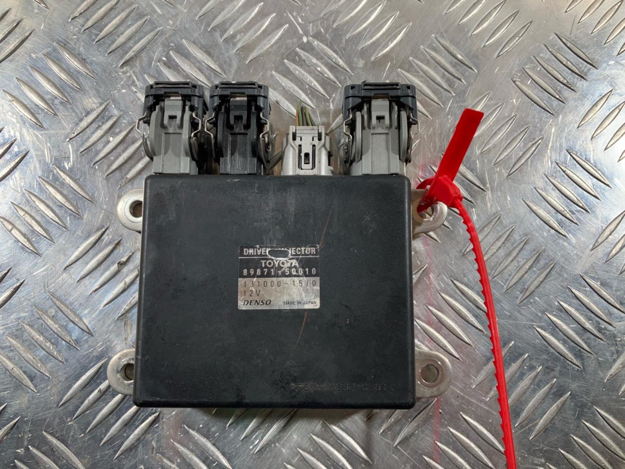 блок управления форсунками Lexus LS 4 поколение 2009, 5.0 л., 2UR-FSE, бензин, АКПП, седан, 8987150010 - фото №1