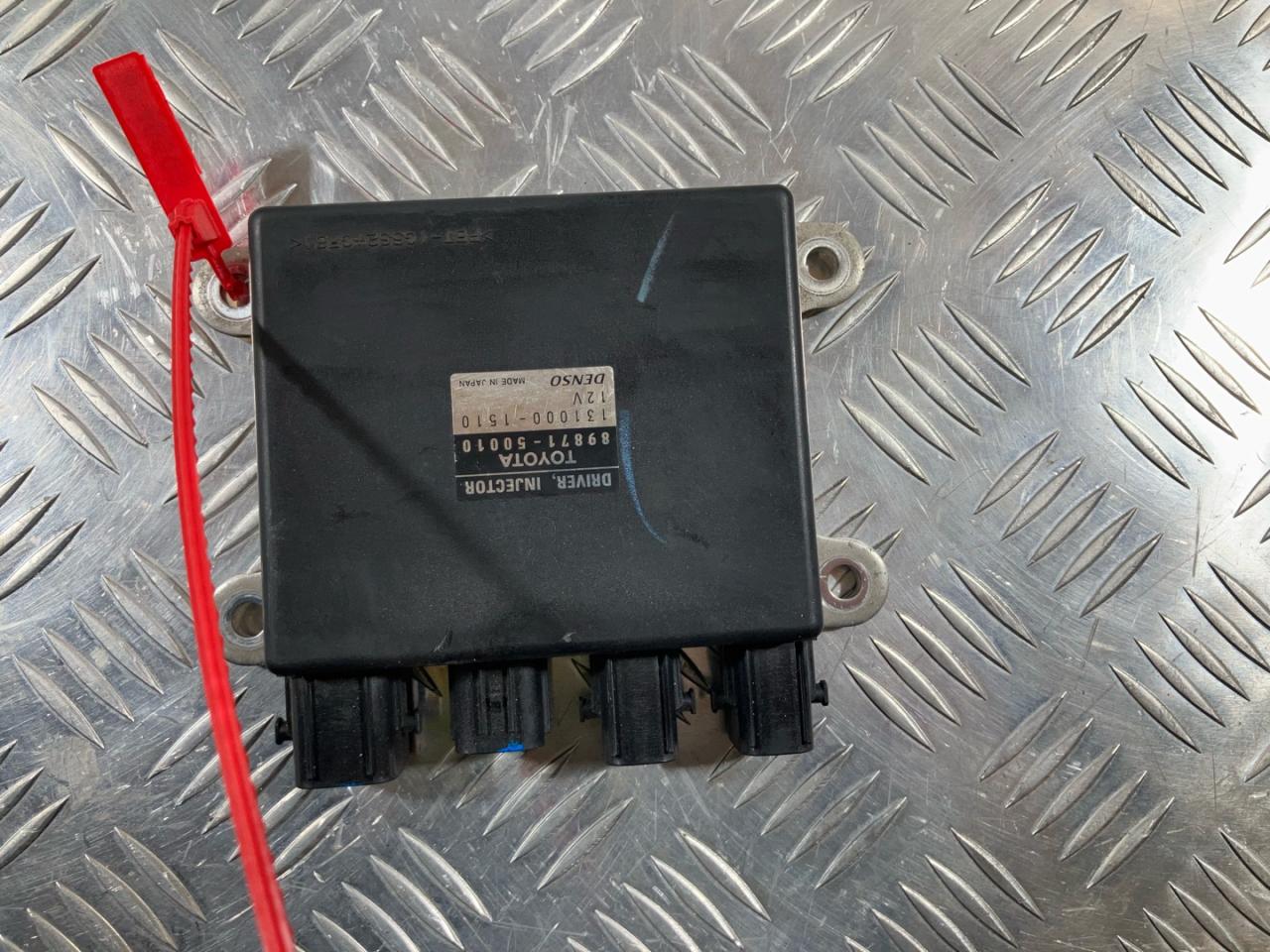 блок управления форсунками Lexus LS 4 поколение 2009, 5.0 л., 2UR-FSE, бензин, АКПП, седан, 8987150010 - фото №1