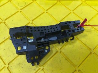 скелет ручки двери передней правой Audi A8 D4/4H 2010, 4.2 л., CDRA, бензин, АКПП, седан, 4H0837886