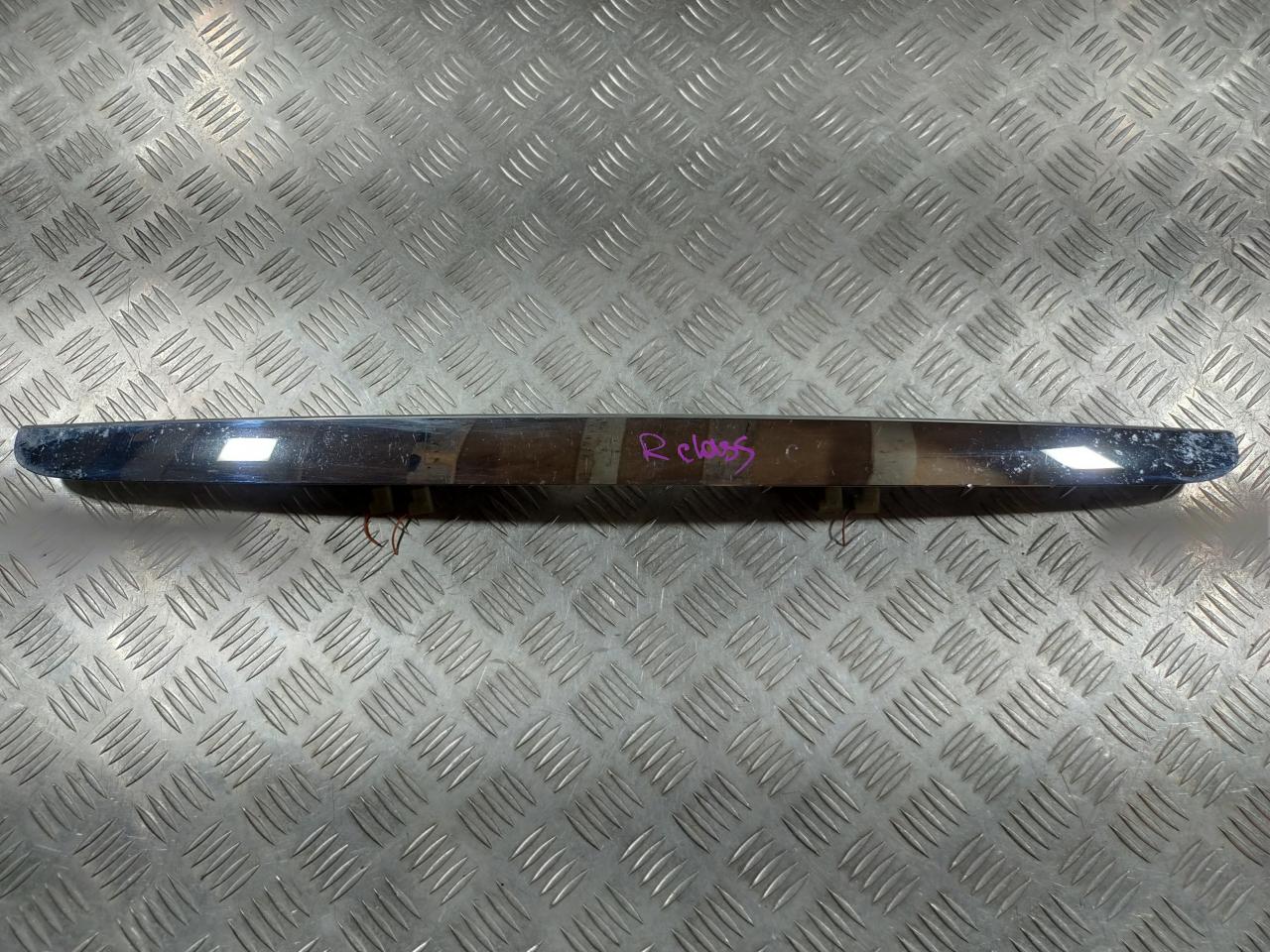 подсветка номера Mercedes-Benz R-Класс W251 (2005 - 2010), 2517400593, 574660080 - фото №1