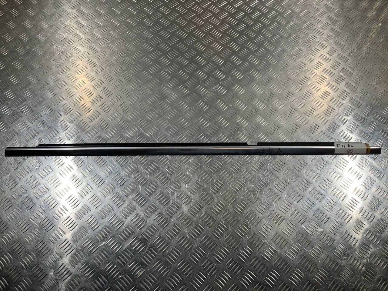 молдинг двери задней левой Mercedes-Benz E-Класс W212/S212/C207/A207 2011, 3.5 л., M 276.952, бензин, АКПП, седан - фото №1