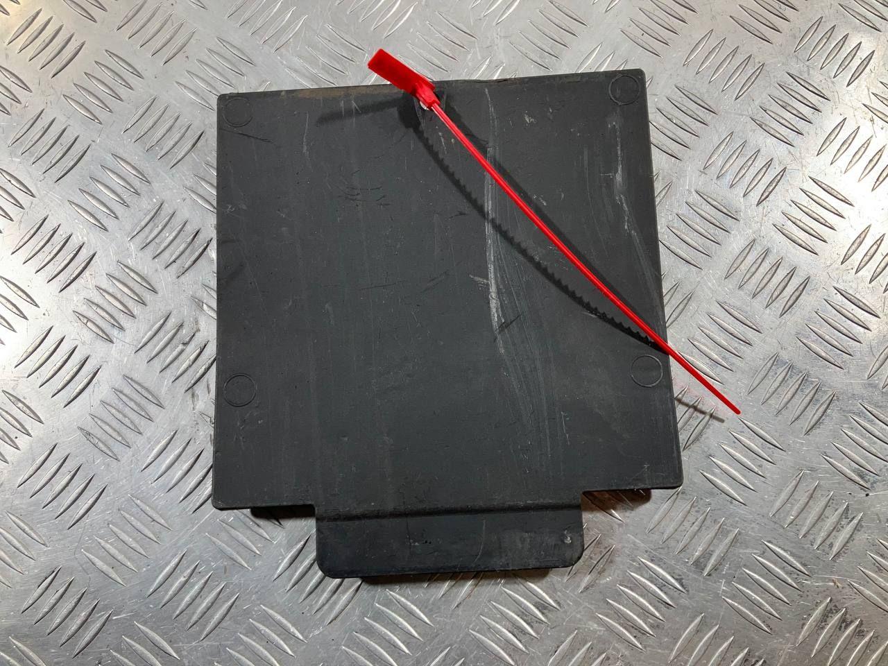 защита днища Lexus LS 4 поколение 2007, 4.6 л., 1UR-FSE, бензин, АКПП, седан, 58136-50030, 58166-50033, 58166-50031, 58166-50032 - фото №1