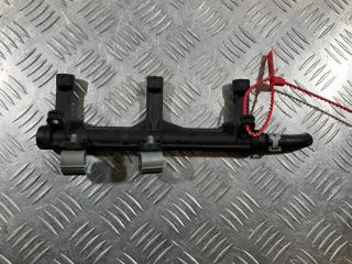 топливная рампа Audi A7 4G [рестайлинг] 2015, 3.0 л., CREC, бензин, АКПП, хетчбэк 5 дв., 06E133682C