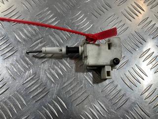 активатор замка багажника Audi Q7 4L [рестайлинг] 2012, 3.0 л., CJWE, бензин, АКПП, внедорожник 5 дв., 7L5827761