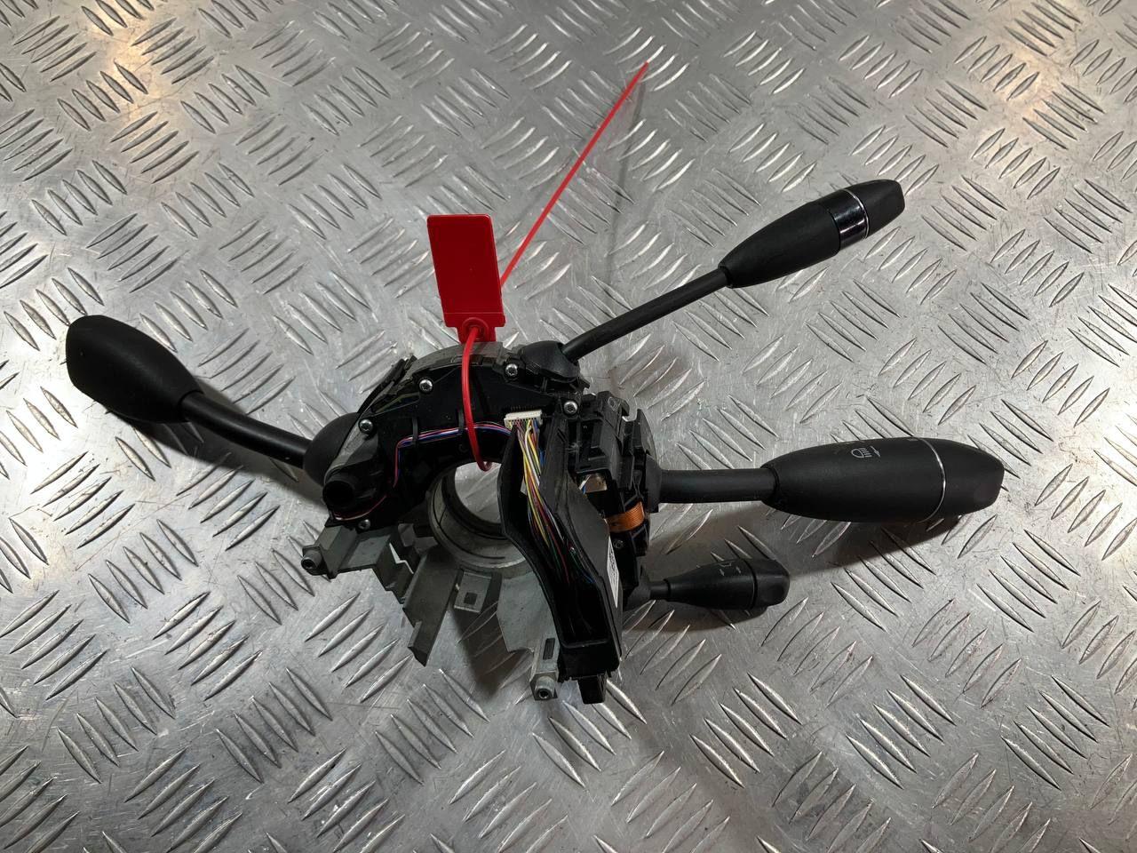 переключатель подрулевой (стрекоза) Mercedes-Benz S-Класс W221 2008, 5.5 л., M 273.961, бензин, АКПП, седан, A2215404501 - фото №1