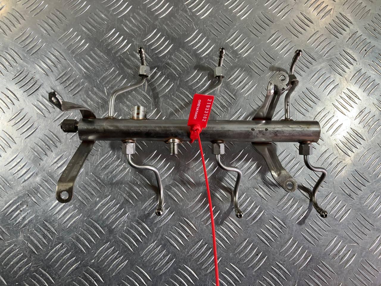 топливная рампа Porsche Panamera 970 2010, 3.6 л., M 46.20, бензин, АКПП, хетчбэк 5 дв., 94611011522 - фото №1