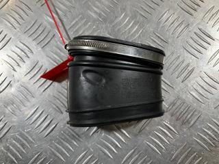 патрубок воздушного фильтра BMW 5 серия F07/F10/F11 2011, 4.4 л., N63 B44 B, бензин, седан, 13717577475