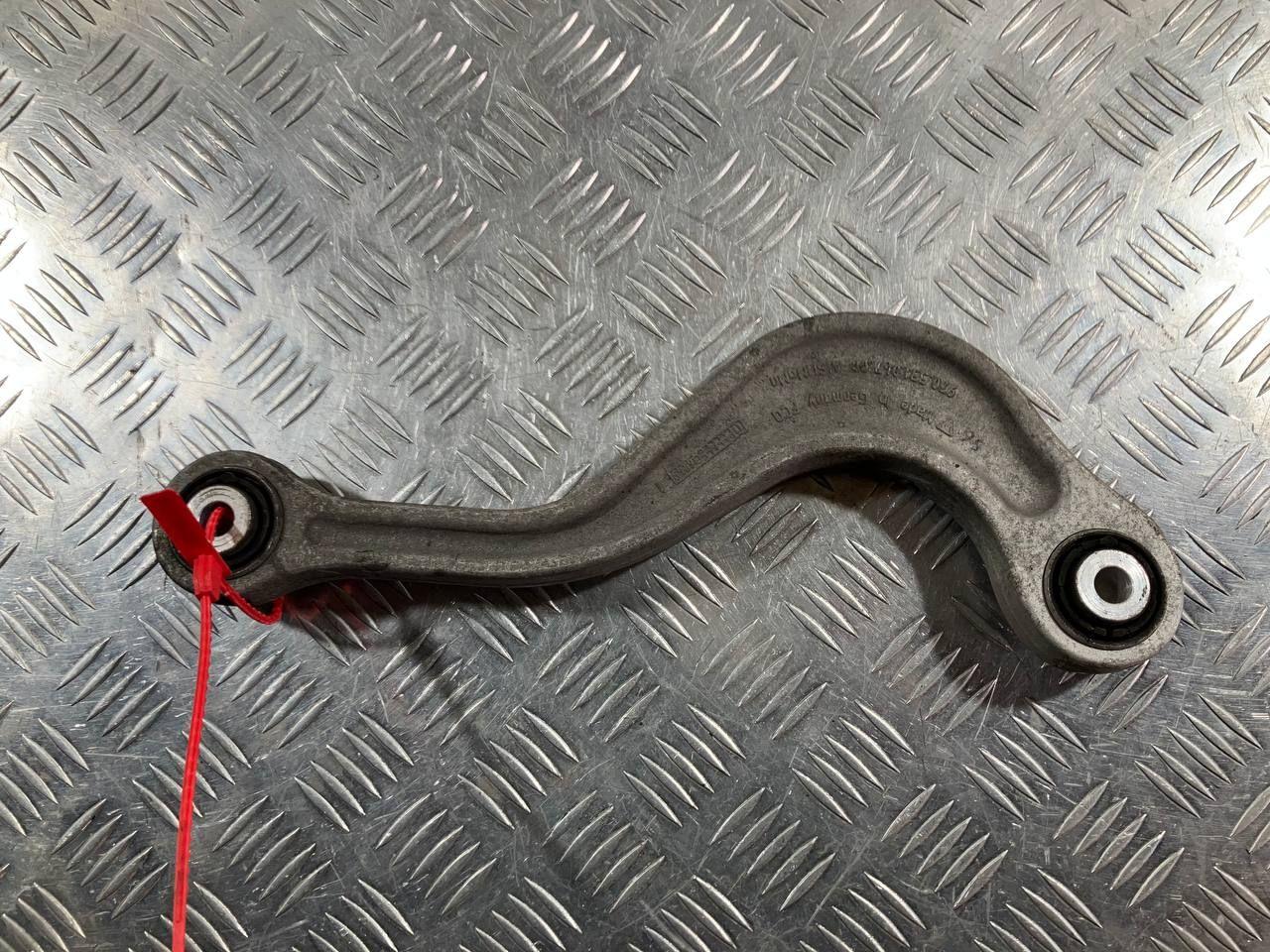 рычаг задний Porsche Panamera 970 2012, 4.8 л., M 48.20, бензин, АКПП, хетчбэк 5 дв., 97033104700 - фото №1