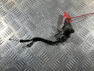 замок багажника Audi A8 D4/4H 2012, 4.2 л., CDRA, бензин, седан, 8E0827573D