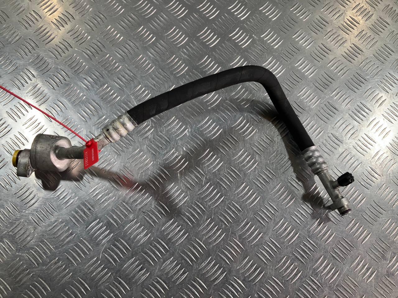 трубка кондиционера Mercedes-Benz E-Класс W212/S212/C207/A207 2011, 3.5 л., M 276.952, бензин, АКПП, седан, A2128306515 - фото №1