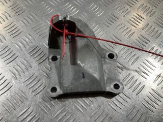 кронштейн двигателя Infiniti FX35 2 поколение 2012, 3.5 л., VQ35HR, бензин, внедорожник 5 дв.