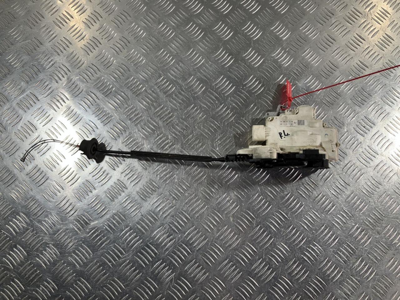 замок двери задней левой Audi A8 D4/4H 2012, 4.2 л., CDRA, бензин, АКПП, седан, 4H0839015D - фото №1