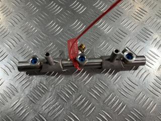 топливная рампа Audi Q7 4M 2018, 3.0 л., CREC, бензин, 06E130089AF