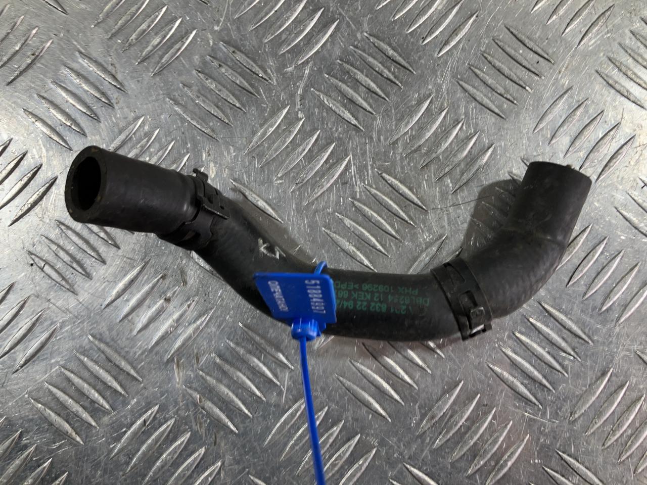 патрубок (трубопровод, шланг) Mercedes-Benz S-Класс W221 2008, 5.5 л., M 273.961, бензин, седан, A2218322294 - фото №1