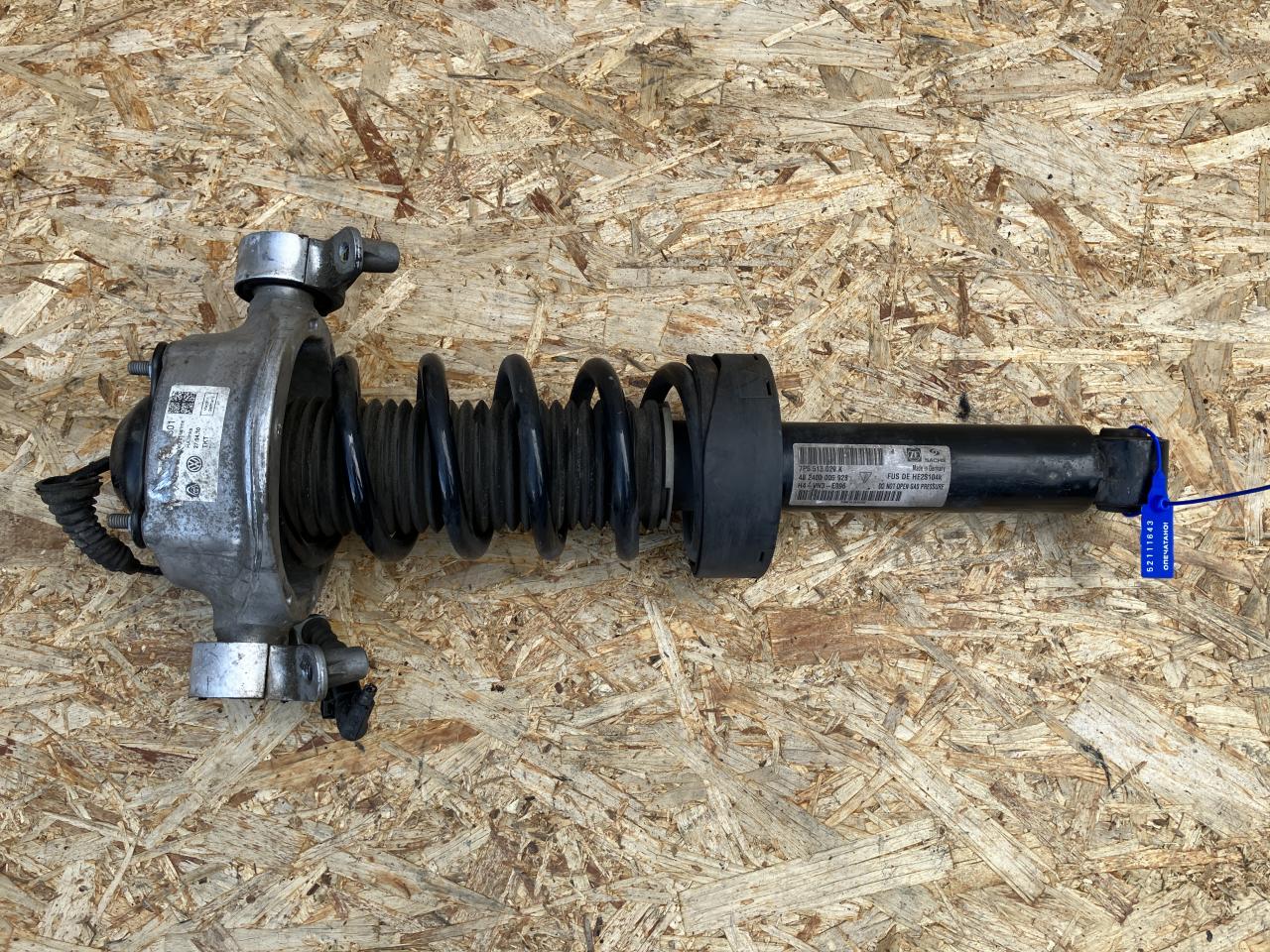 амортизатор задний Porsche Cayenne 958 2014, 3.6 л., M 55.01, бензин, АКПП, внедорожник 5 дв., 7P5513029K - фото №1