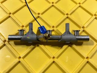 топливная рампа Audi Q7 4M 2016, 3.0 л., CREC, бензин, АКПП, внедорожник 5 дв., 06E130090AJ