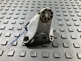 кронштейн двигателя Audi Q7 4L [рестайлинг] 2012, 3.0 л., CTWB, бензин, АКПП, внедорожник 5 дв., 7L8199307H