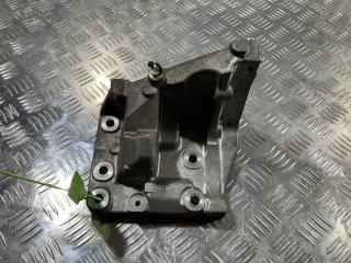 кронштейн двигателя Porsche Panamera 970 2010, 4.8 л., M 48.40, бензин, АКПП, хетчбэк 5 дв., 9481022251R