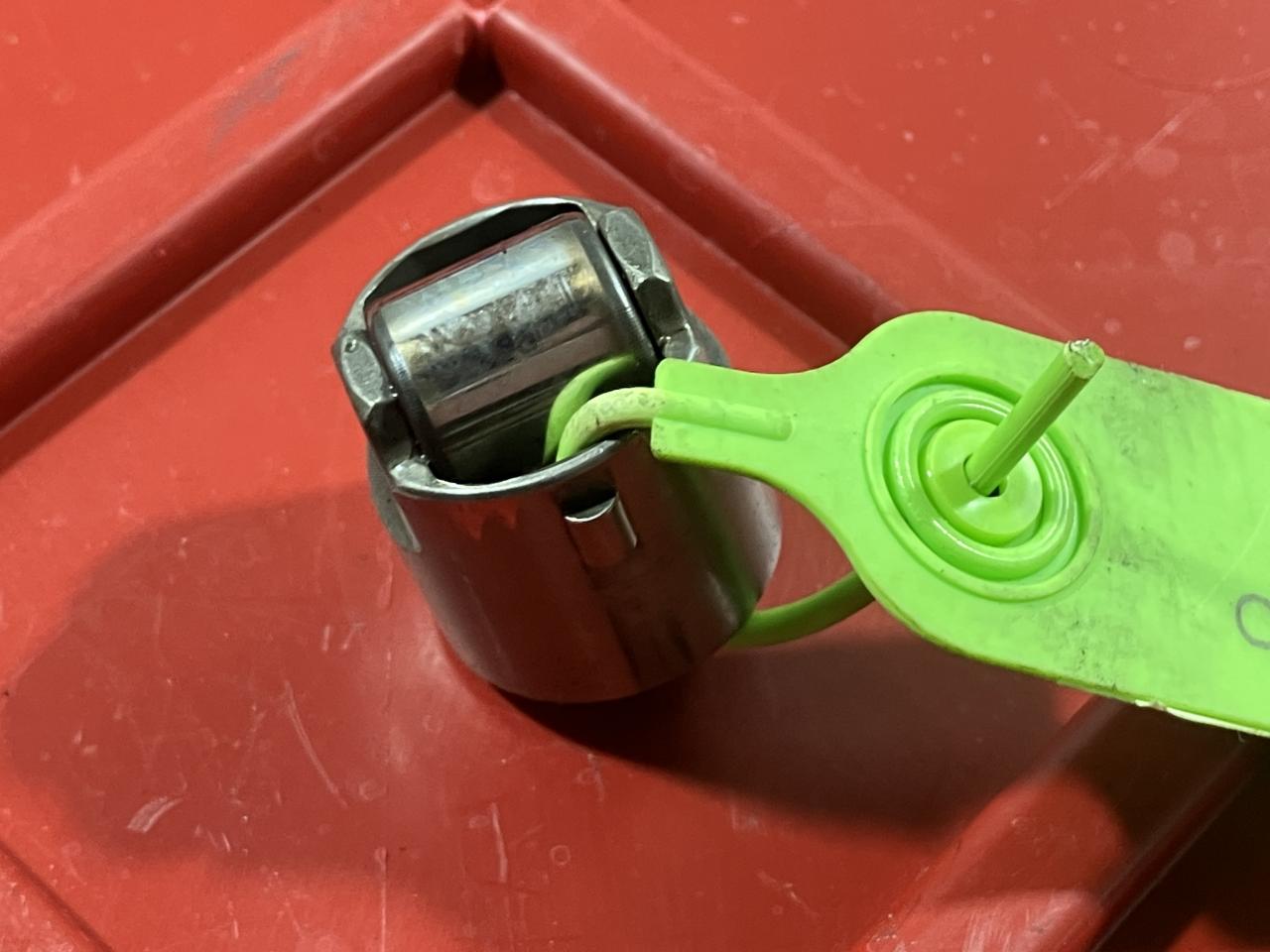 ТНВД Audi A6 4G/C7 2011, 2.0 л., CAEB, бензин, АКПП, седан, 06J127025E - фото №1